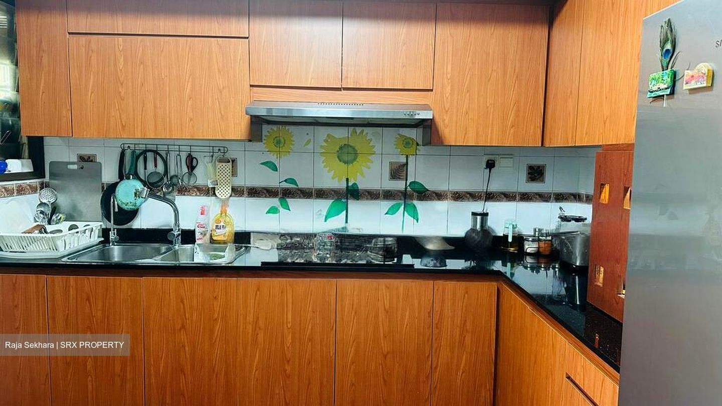 Melville Park (D18), Condominium #462656811